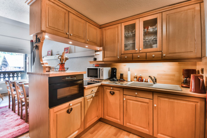 _lv_images__lot_0020392442_06_19224319