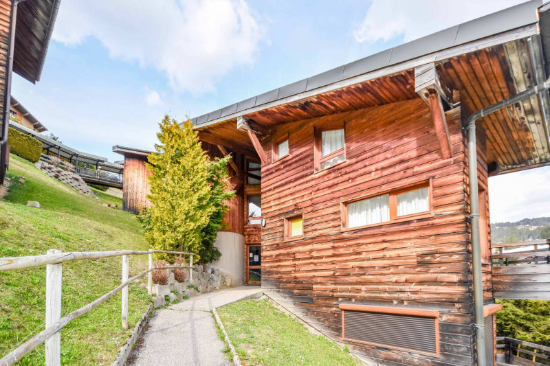 _lv_images__lot_0020392445_14_18377617