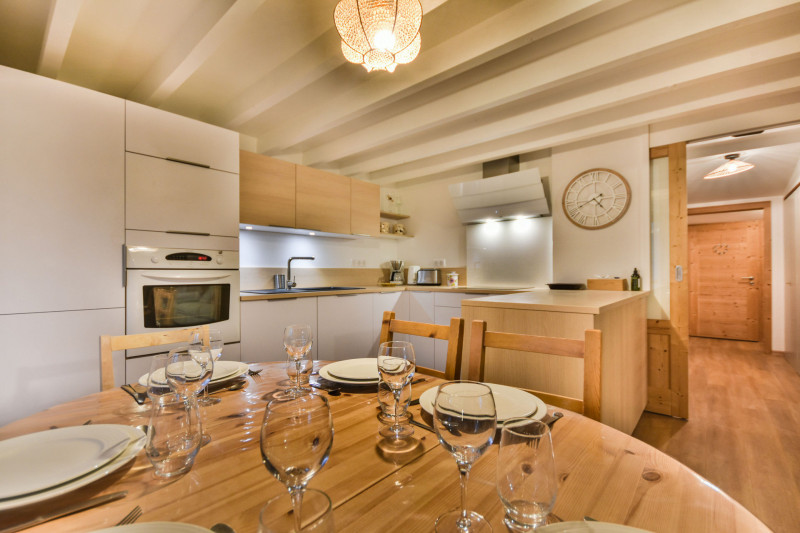 _lv_images__lot_0020392449_05_19366132