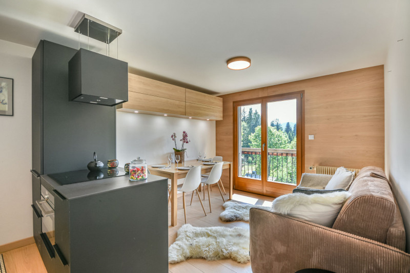 _lv_images__lot_0020392454_02_18925018