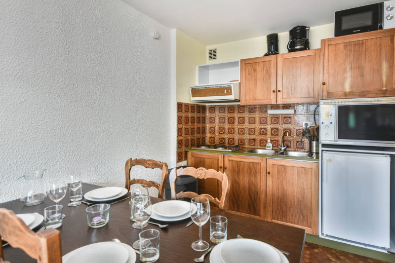 _lv_images__lot_0020392456_02_17883213