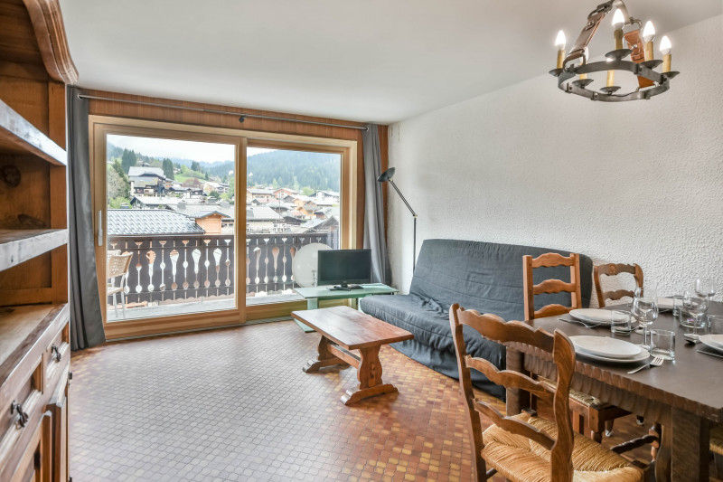 _lv_images__lot_0020392456_05_17883216