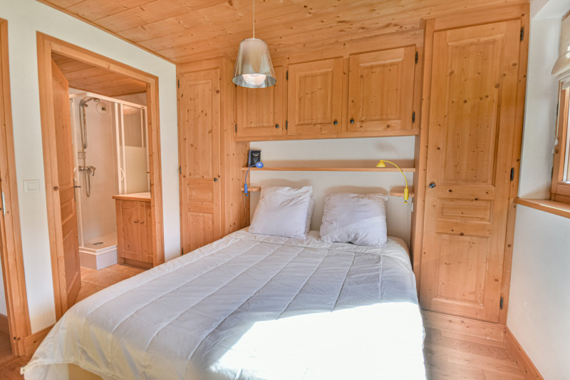 _lv_images__lot_0020392465_12_18038532 _lv_images__lot_0020392465_12_18038532