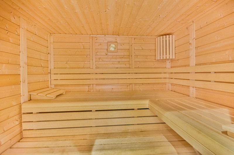 _lv_images__lot_0020392473_15_18934005