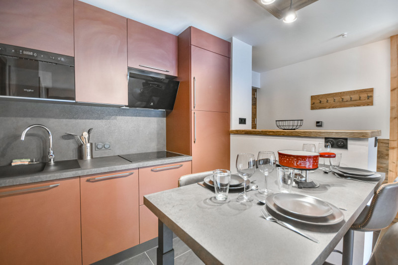 _lv_images__lot_0020392475_05_18416024