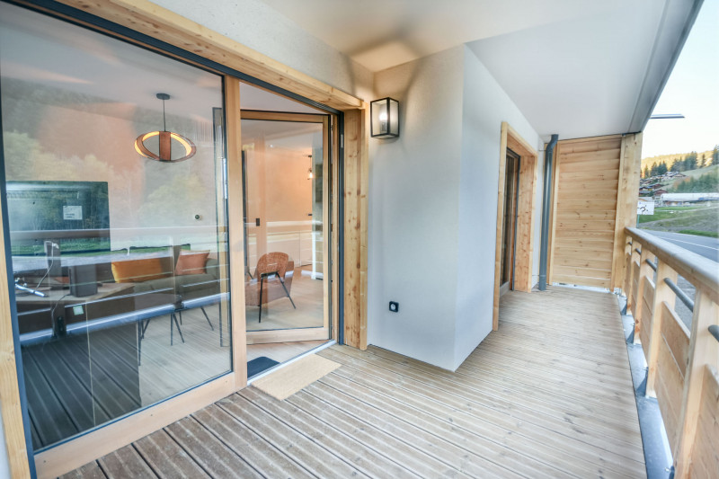 _lv_images__lot_0020392476_13_18857412