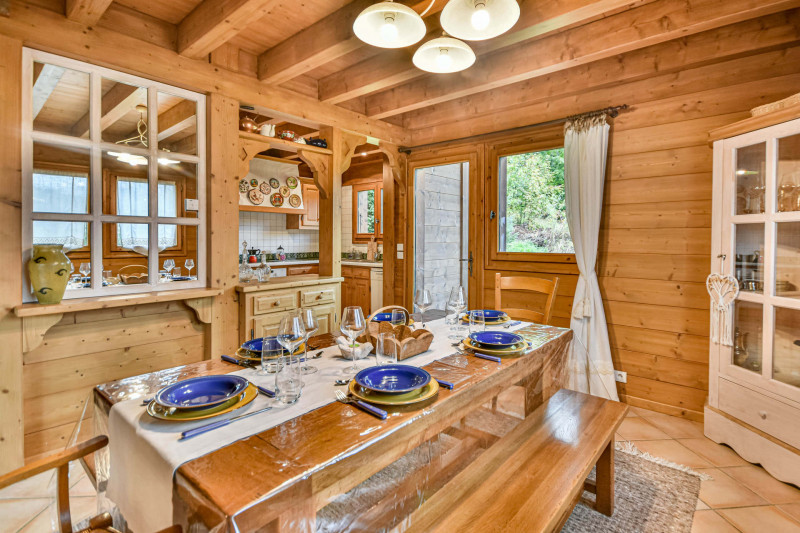 _lv_images__lot_0020392479_02_18915178