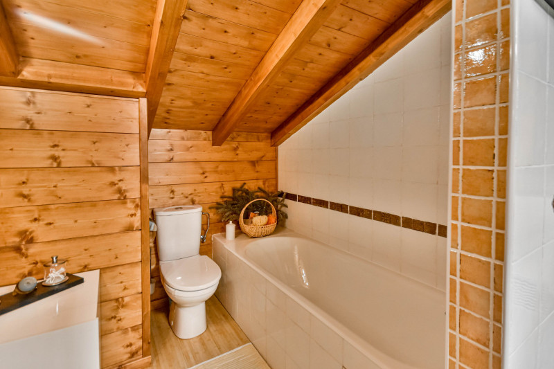 _lv_images__lot_0020392479_08_18377540