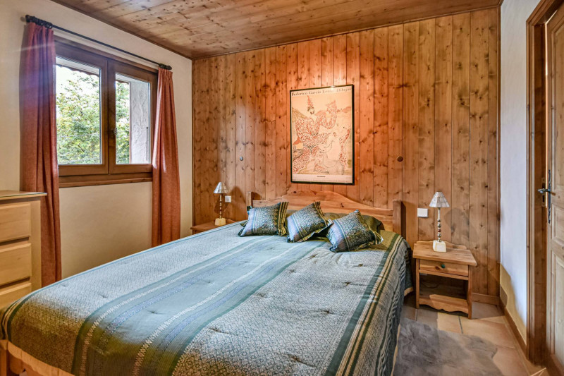 _lv_images__lot_0020392479_09_19165801