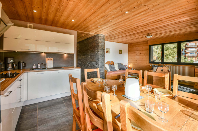 _lv_images__lot_0020392480_06_19366055