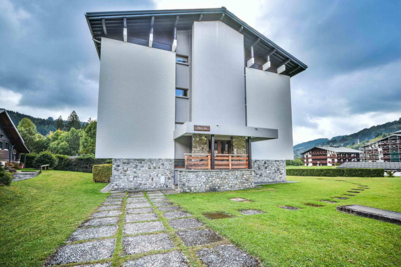 _lv_images__lot_0020392480_13_18490709