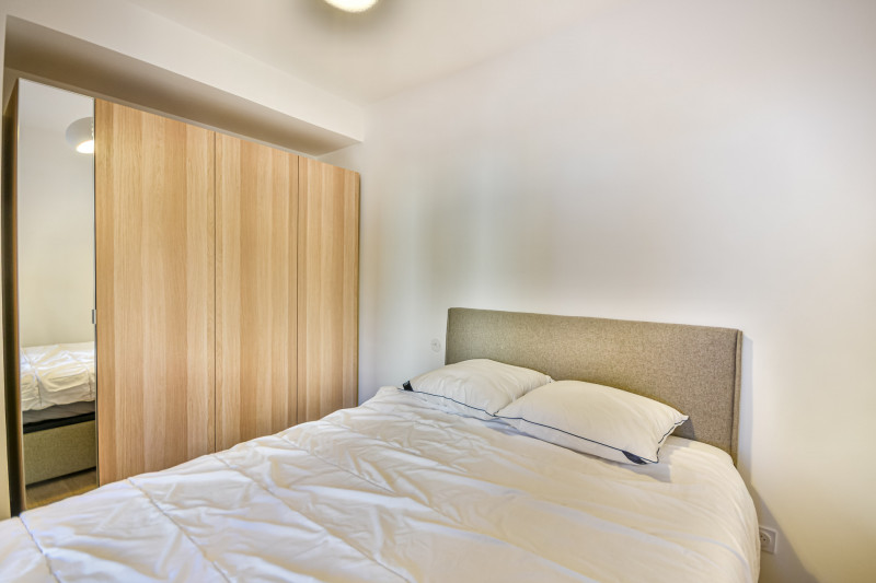 _lv_images__lot_0020392483_09_18848339