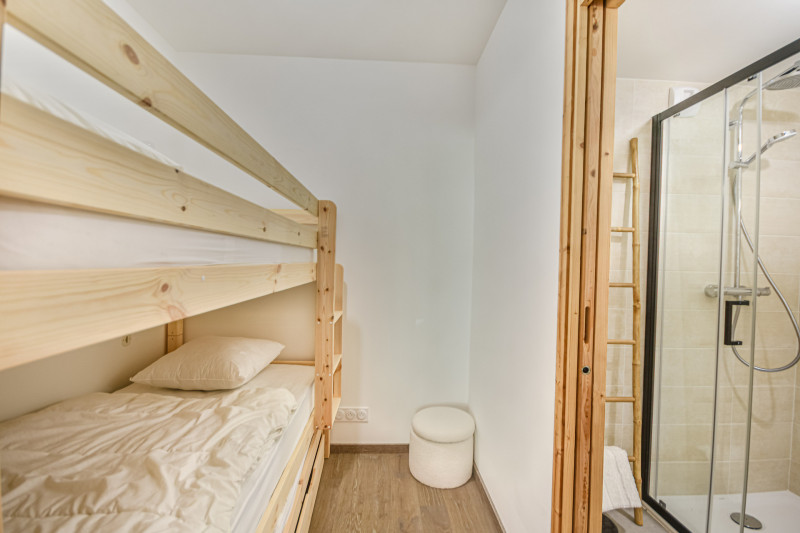 _lv_images__lot_0020392483_11_18791825 _lv_images__lot_0020392483_11_18791825