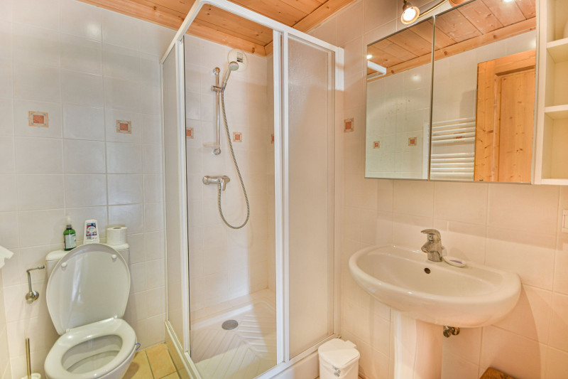 _lv_images__lot_0020392485_11_19375601