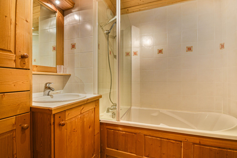 _lv_images__lot_0020392485_14_19356812