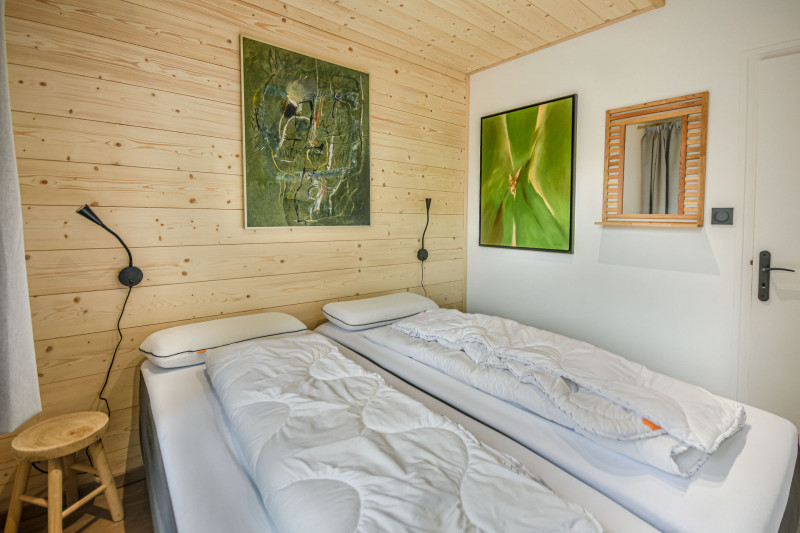 _lv_images__lot_0020392487_12_20442260
