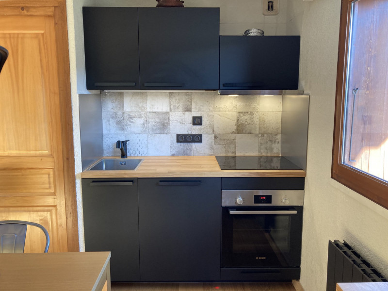 _lv_images__lot_0109021825_05_18042631