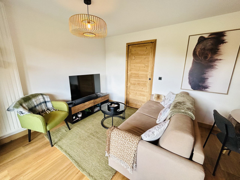 _lv_images__lot_0109021844_05_18804217