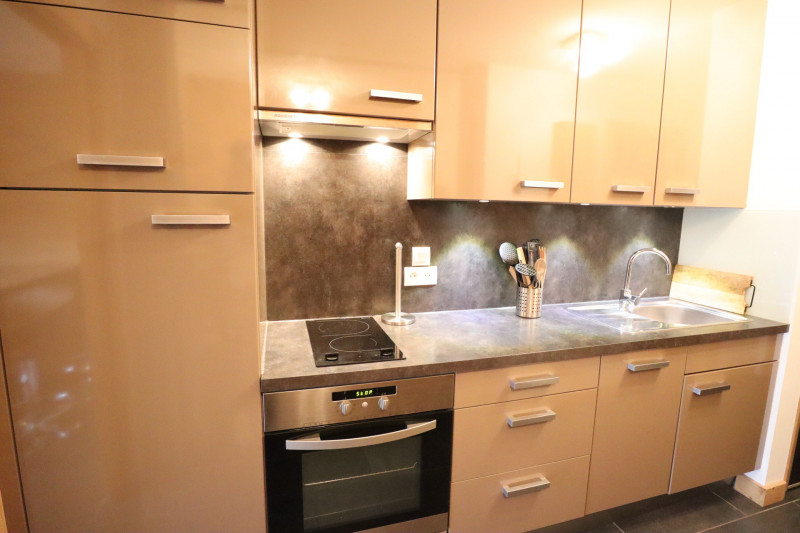 _lv_images__lot_0109021848_04_18475471