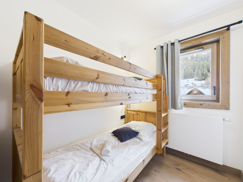 _lv_images__lot_0109021854_06_18804612