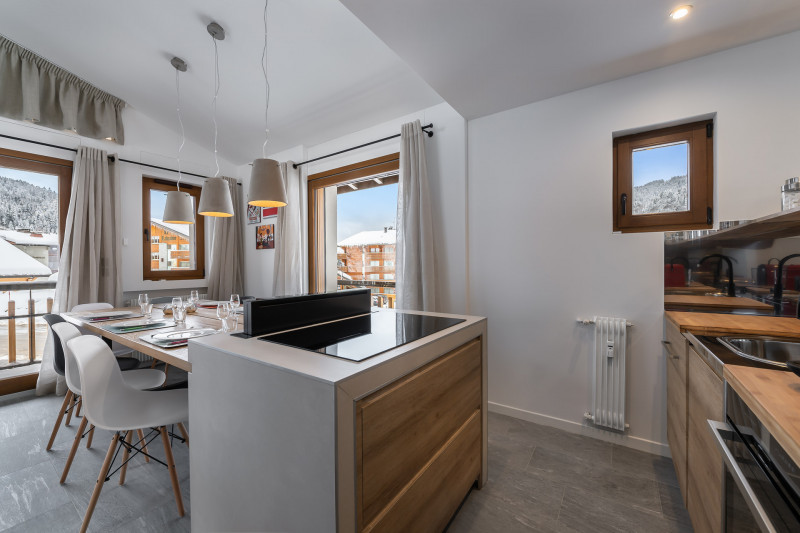 _lv_images__lot_0109021868_02_19304261