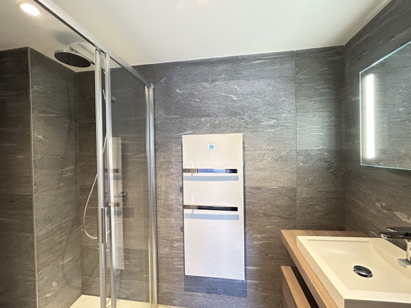 _lv_images__lot_0109021874_09_18429340