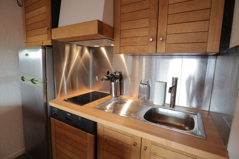 _lv_images__lot_0109021875_03_19180159