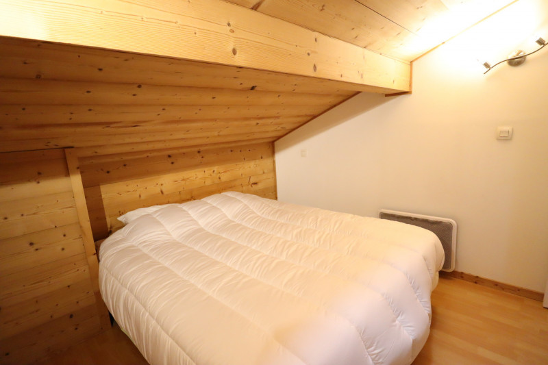 _lv_images__lot_0109021875_08_19151258