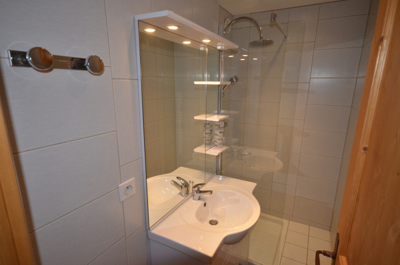 _lv_images__lot_0109021882_07_18430085