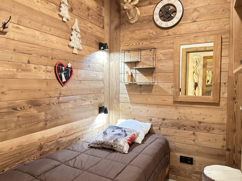 _lv_images__lot_0109021896_07_18429893