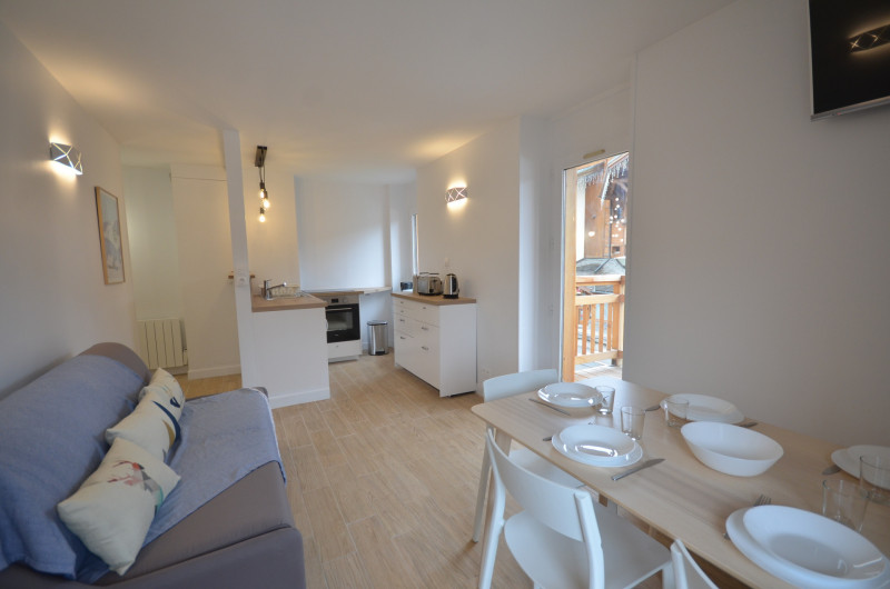 _lv_images__lot_0109021914_01_18939810