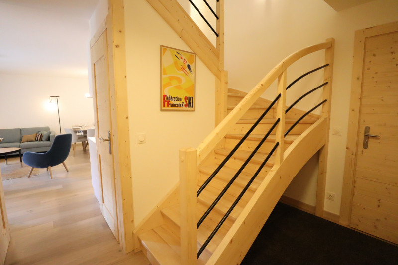 _lv_images__lot_0109021919_07_19121817