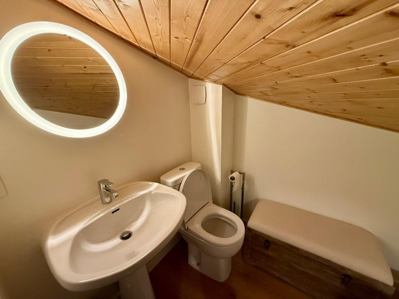 _lv_images__lot_0109021974_05_19228616