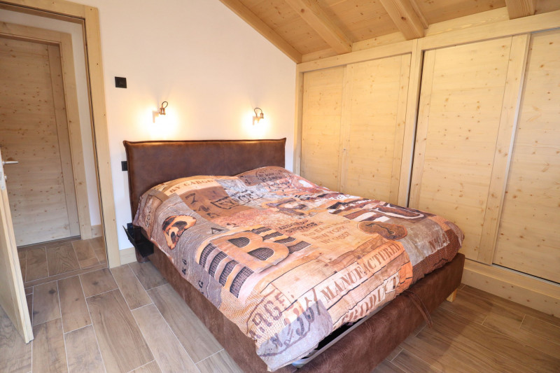 _lv_images__lot_0109021977_07_19304281