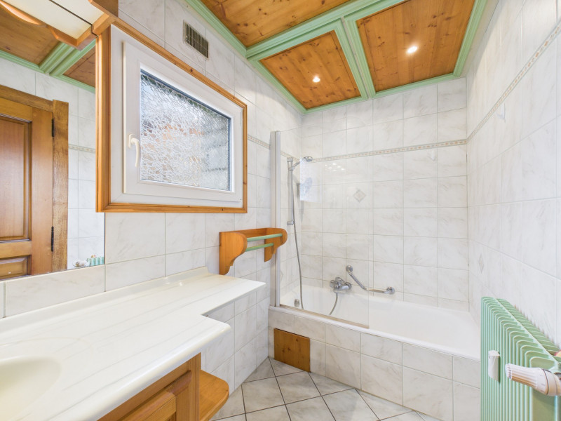 _lv_images__lot_0109021994_10_18494232