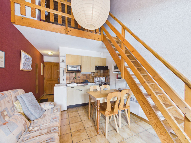 _lv_images__lot_0109022032_01_18795713