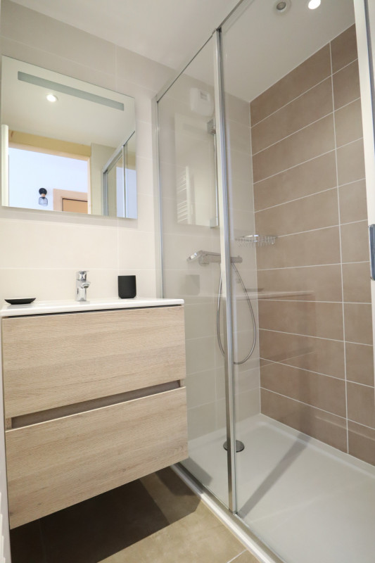 _lv_images__lot_0109022047_12_18938043