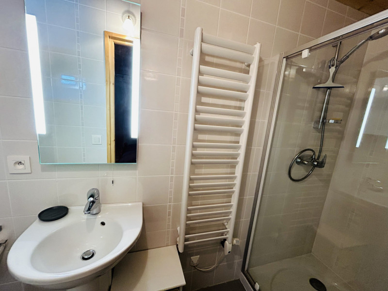 _lv_images__lot_0109022056_09_18060178