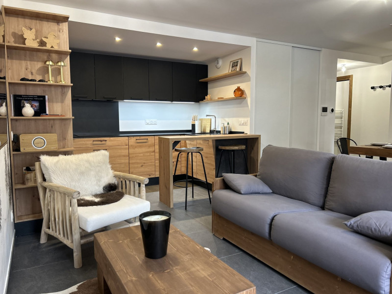 _lv_images__lot_0109022085_05_18428446