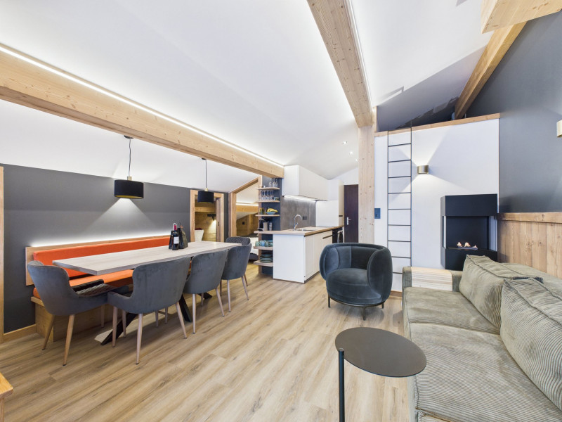 _lv_images__lot_0109022140_02_19170563