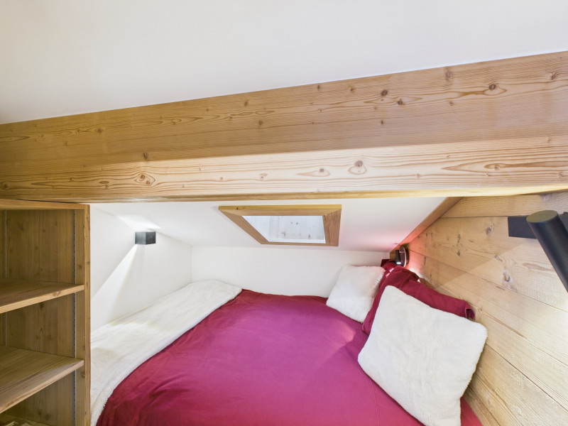 _lv_images__lot_0109022140_08_19122316