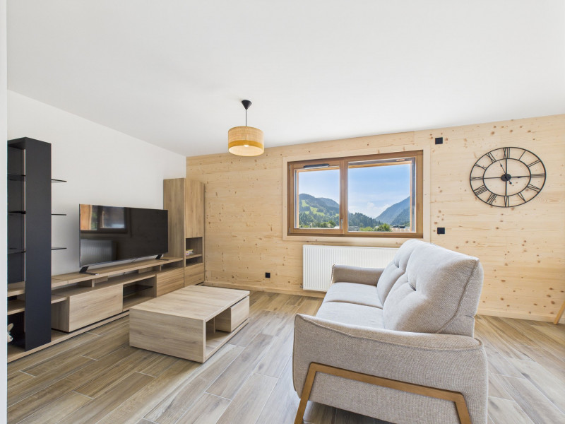 _lv_images__lot_0109022150_04_18447552