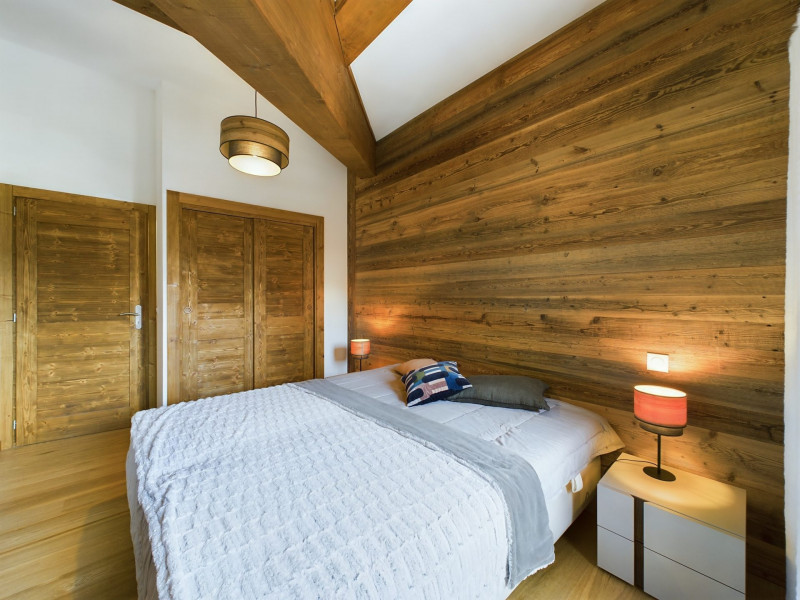 _lv_images__lot_0109022154_07_18927893