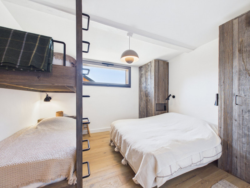 _lv_images__lot_0109022165_09_19379948