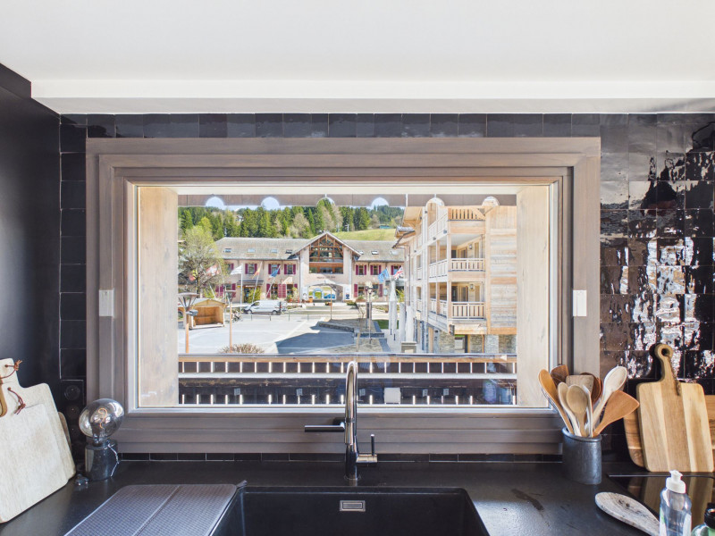 _lv_images__lot_0109022165_13_19379952