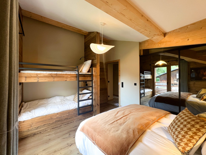 Agora-202-chambre-quadruple-lit-double-lits-superposes-location-appartement-chalet-Les-Gets