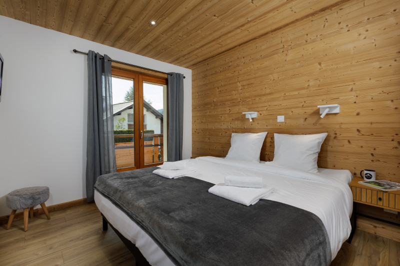 Alpine-nest-chambre-lits-simples-rapproches-location-appartement-chalet-les-gets