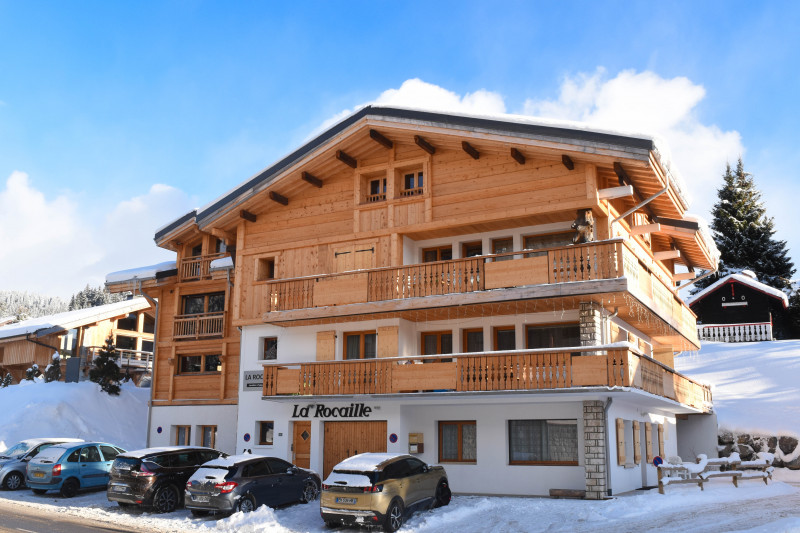 Alpine-nest-exterieur-residence-hiver-location-appartement-chalet-les-gets