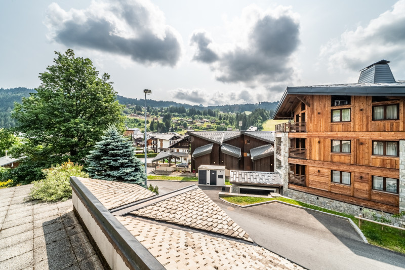 Amaryllis-3-vue-exterieur-balcon-appartement-chalet-Les-Gets