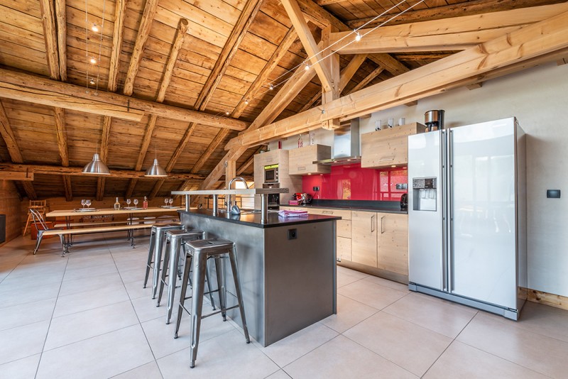 Arolle-Ourson-cuisine-location-appartement-chalet-Les-Gets